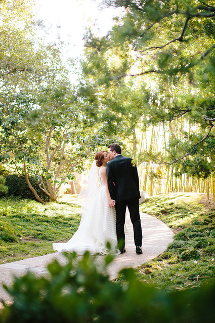 modern fall garden wedding