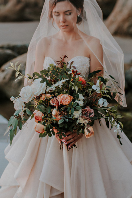 Romantic Oregon coast anniversary shoot