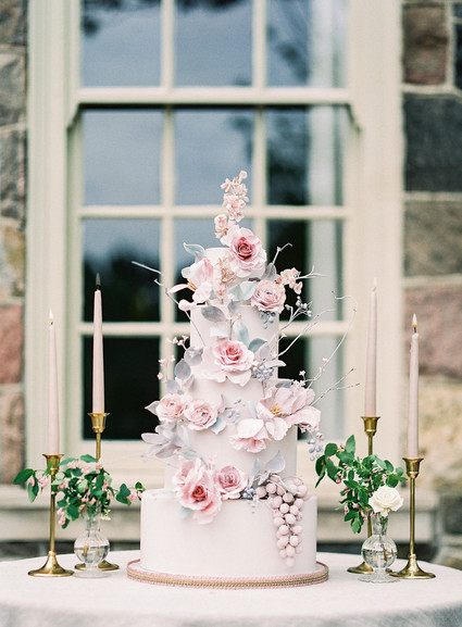Elegant spring floral wedding cake