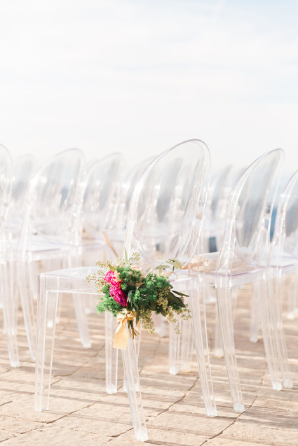 Romantic bright California wedding at Malibu Rocky Oaks