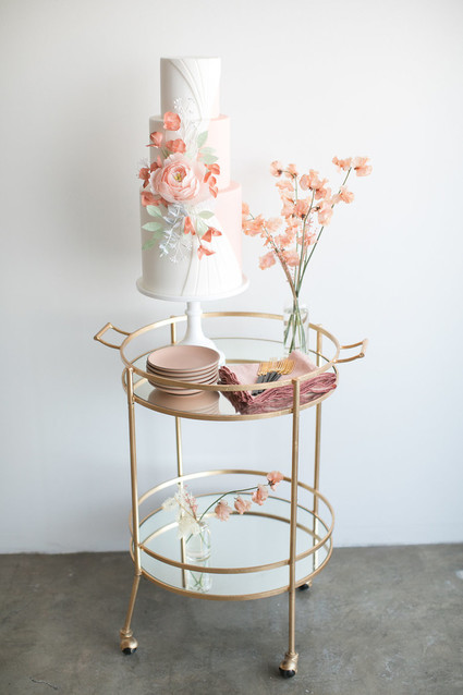 Modern wedding cake
