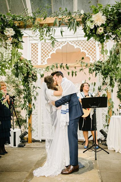 Elegant floral wedding at Sezincote in the Cotswolds
