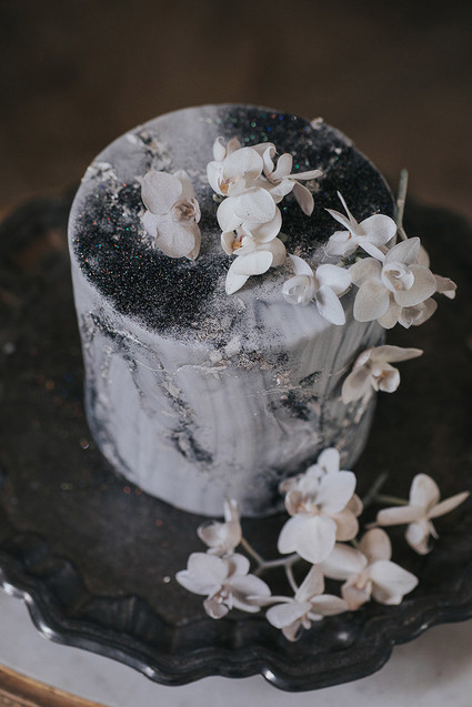 Moody celestial wedding cake