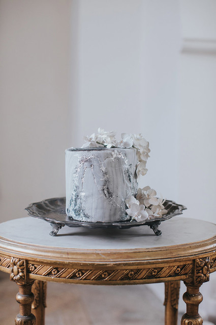 celestial wedding cake