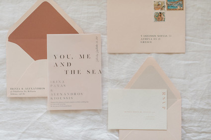 Rustic modern beach elopement ideas in Greece