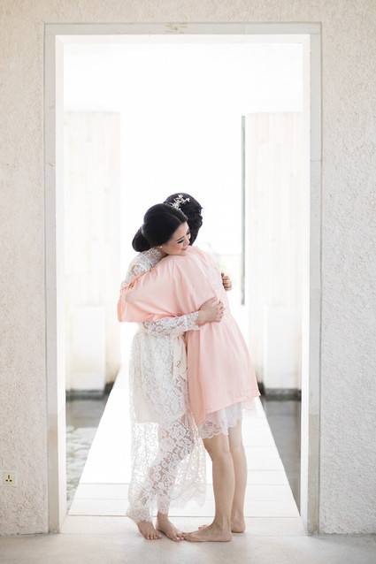 Elegant floral destination wedding in Bali