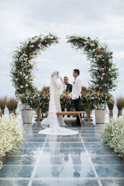 Elegant floral destination wedding in Bali