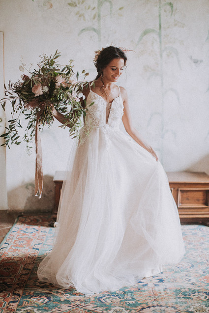 Romantic old world destination wedding in Tuscany