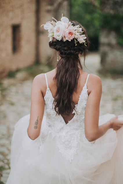 Romantic old world destination wedding in Tuscany