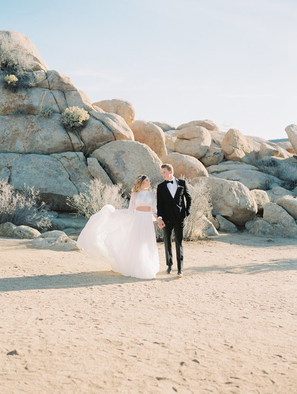 Elegant desert wedding in Joshua Tree Inspiration
