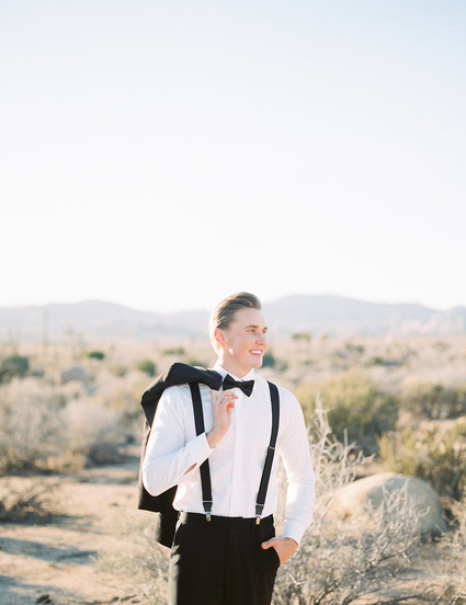 Elegant desert wedding in Joshua Tree Inspiration