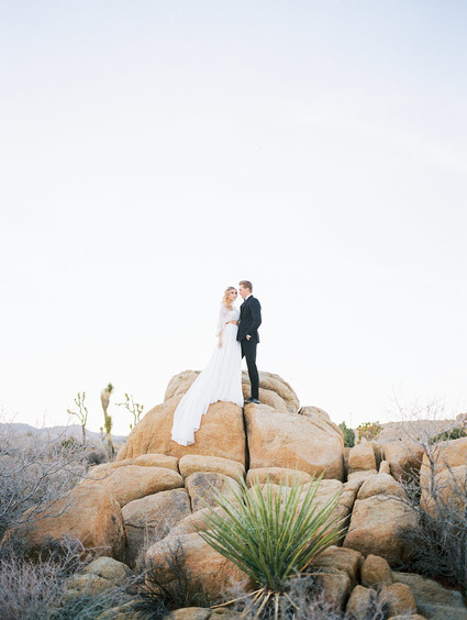 Elegant desert wedding in Joshua Tree Inspiration