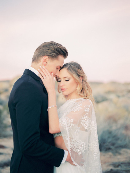 Elegant desert wedding in Joshua Tree Inspiration