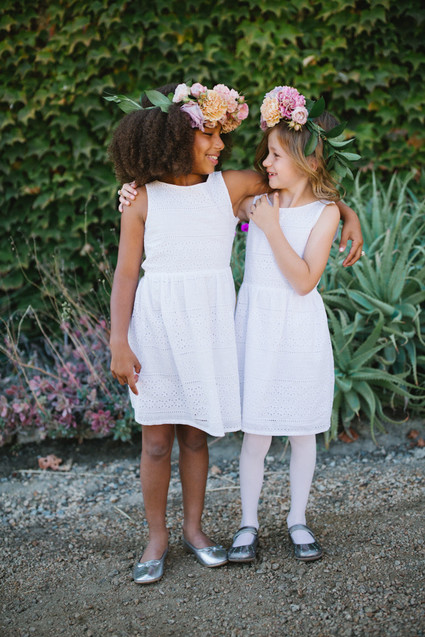 Stylish, whimsical, floral wedding at De Tierra Vineyards