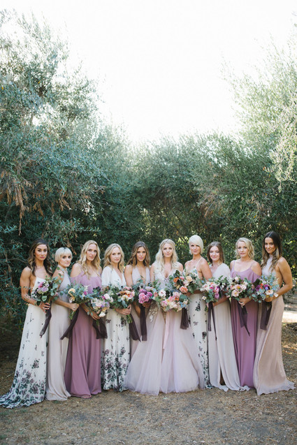 Stylish, whimsical, floral wedding at De Tierra Vineyards