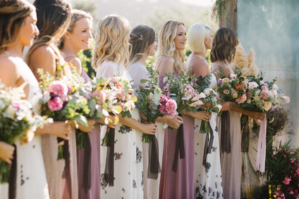 Stylish, whimsical, floral wedding at De Tierra Vineyards