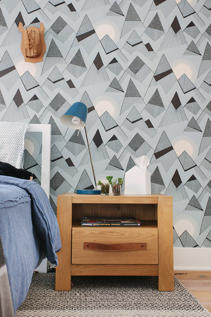 Modern California boy's room by Veneer Designs
