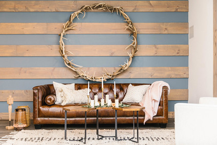 Rustic wedding lounge