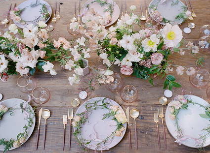 feminine garden baby shower with Casa de Perrin