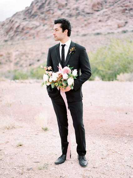 Dreamy desert elopement shoot in Las Vegas Inspiration