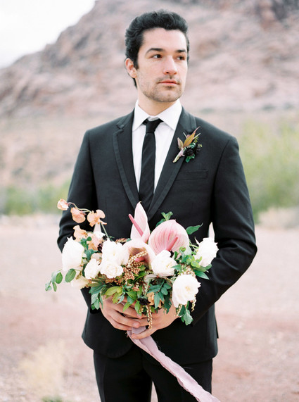 Dreamy desert elopement shoot in Las Vegas Inspiration