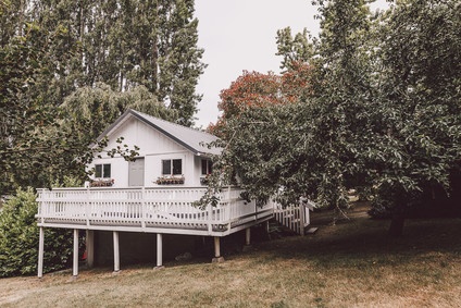 Elegant intimate Whidbey Island wedding at The Wayfarer