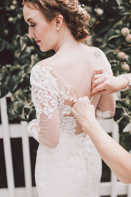 Elegant intimate Whidbey Island wedding at The Wayfarer