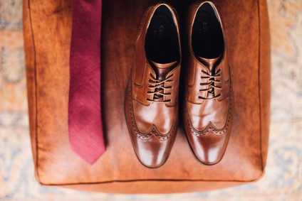 Jewel tone winter wedding at Canyonwood Ridge in Austin