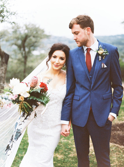 Jewel tone winter wedding at Canyonwood Ridge in Austin