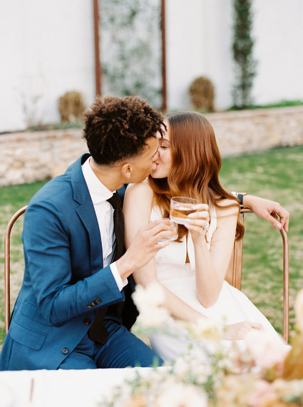 Peachy natural Austin summer wedding ideas at Garden Grove