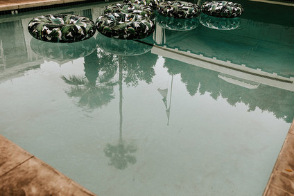 Classic modern Palm Springs wedding at the Avalon