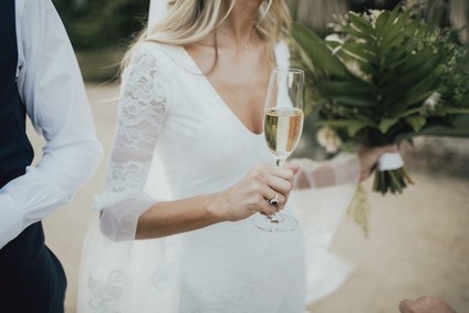 Tropical earth tone Palm Springs wedding at Colony 29