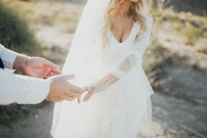 Tropical earth tone Palm Springs wedding at Colony 29 Inspiration