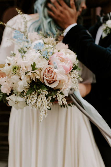 Whimsical indie wedding in Brooklyn at Diety