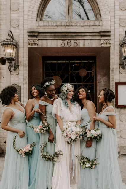 Whimsical indie wedding in Brooklyn at Diety