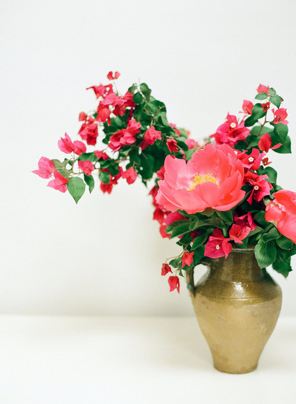 Colorful spring Texas wedding with Mexican details