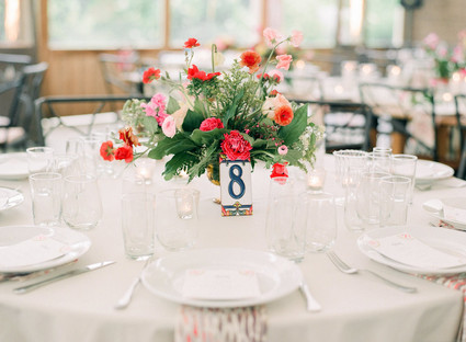 Colorful spring Texas wedding with Mexican details