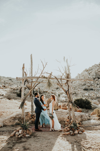 DIY desert wedding at Le Haute Desert Aerie in Pioneertown