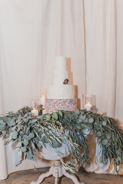 Rustic modern Jewish wedding at Terrain