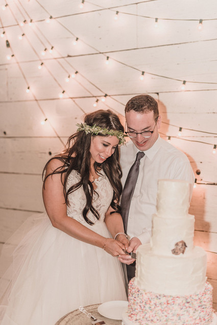 Rustic modern Jewish wedding at Terrain