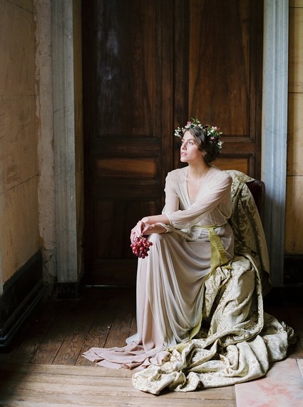 Moody romantic burgundy wedding ideas in France