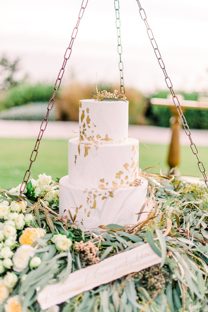 Floating wedding cake