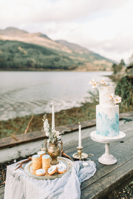 Vintage wedding decor