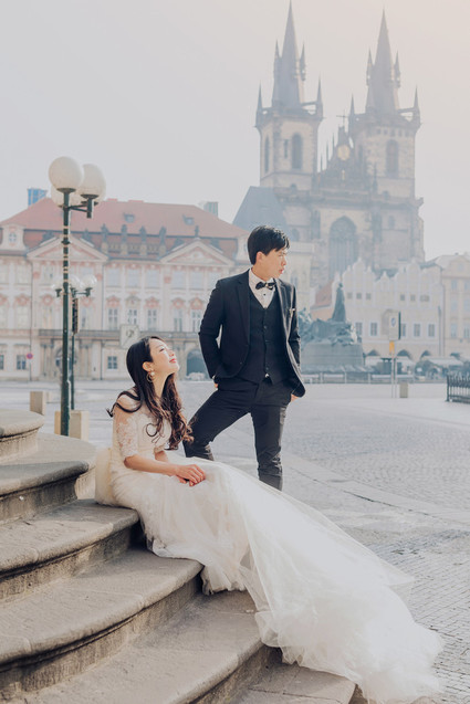 Travelogue engagement photos in the great cities of Europe