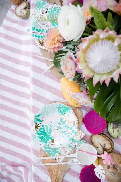 Modern Moana pool party from Beijos Events