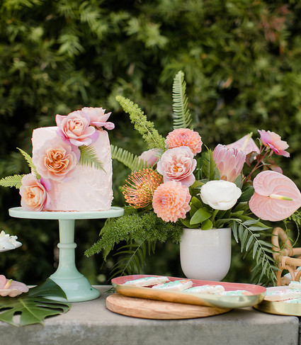 Modern Moana pool party from Beijos Events