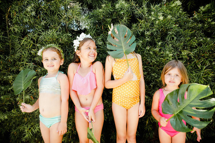 Modern Moana pool party from Beijos Events