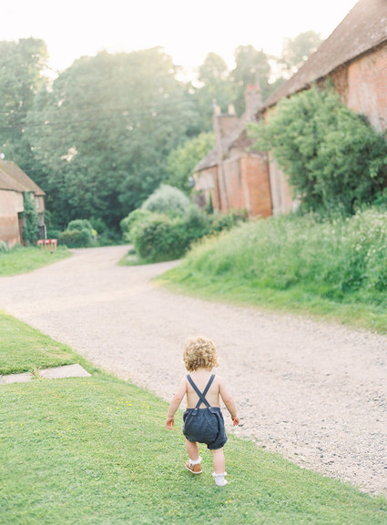 Family photos in the English Countryside by Jen Huang
