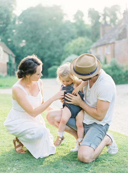Family photos in the English Countryside by Jen Huang
