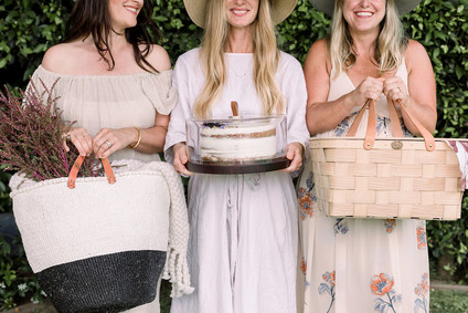 The perfect easy summer picnic with Crate and Barrel + 100 Layer Cake Inspiration